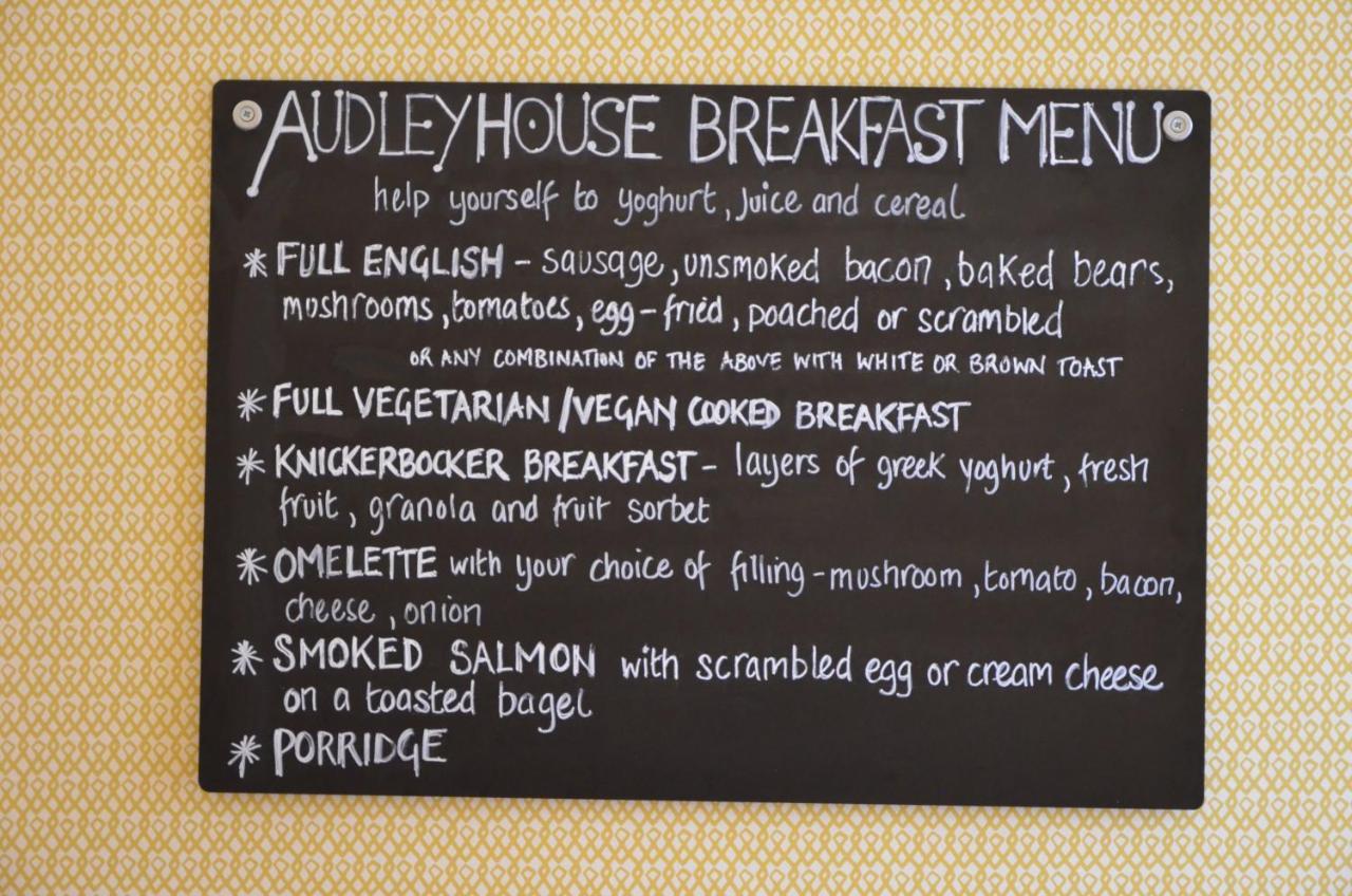 Audley Guest House 랜디드노 외부 사진